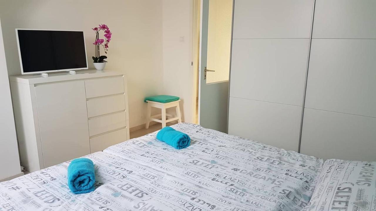 Promenad Apartman Mohacs Luaran gambar