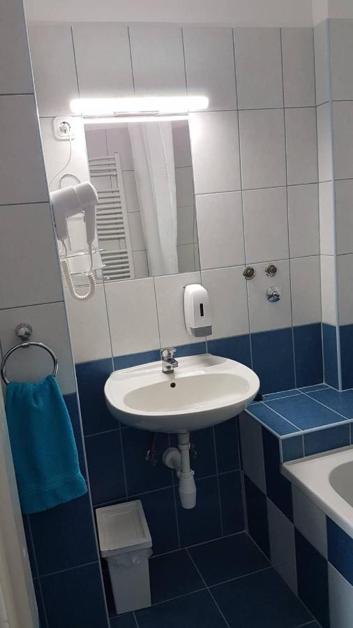 Promenad Apartman Mohacs Luaran gambar